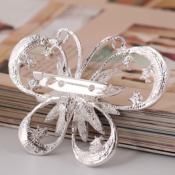 Women’s butterfly blue brooch - Picture 2 of 2